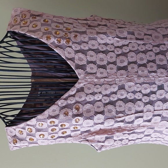 ANNE KLEIN lace dress, size 14, beige color. Like new condition. - Picture 3 of 11